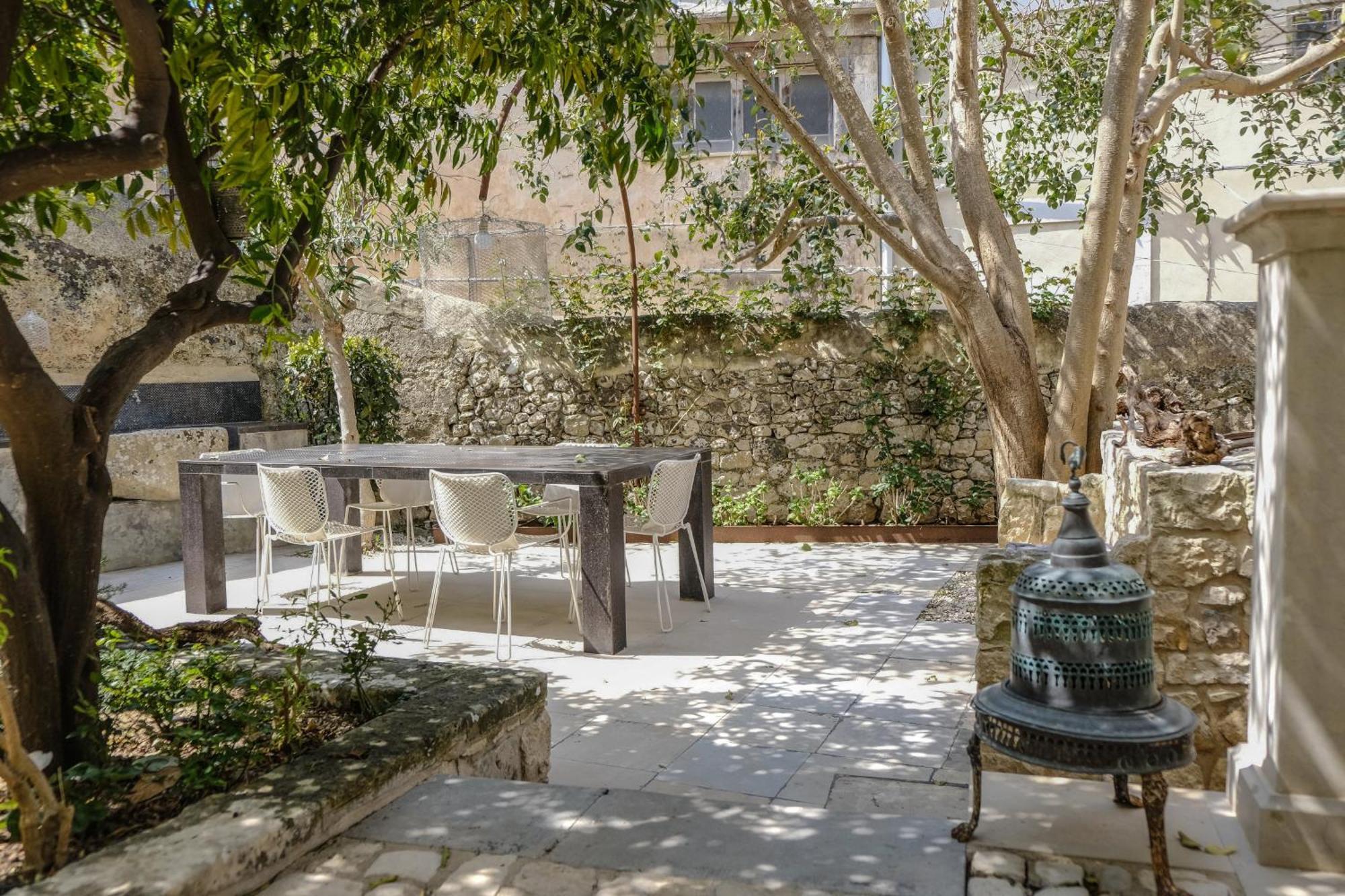 فيلا Anime A Sud - Residenza Hortus موديكا المظهر الخارجي الصورة